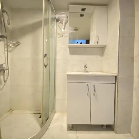 Central And Comfy Studio Flat In Beyoglu Apartment